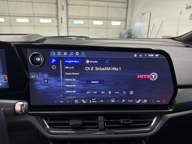 Certified 2026 Chevrolet Equinox EV RS w/ Convenience Package II AWD/4WD image 24