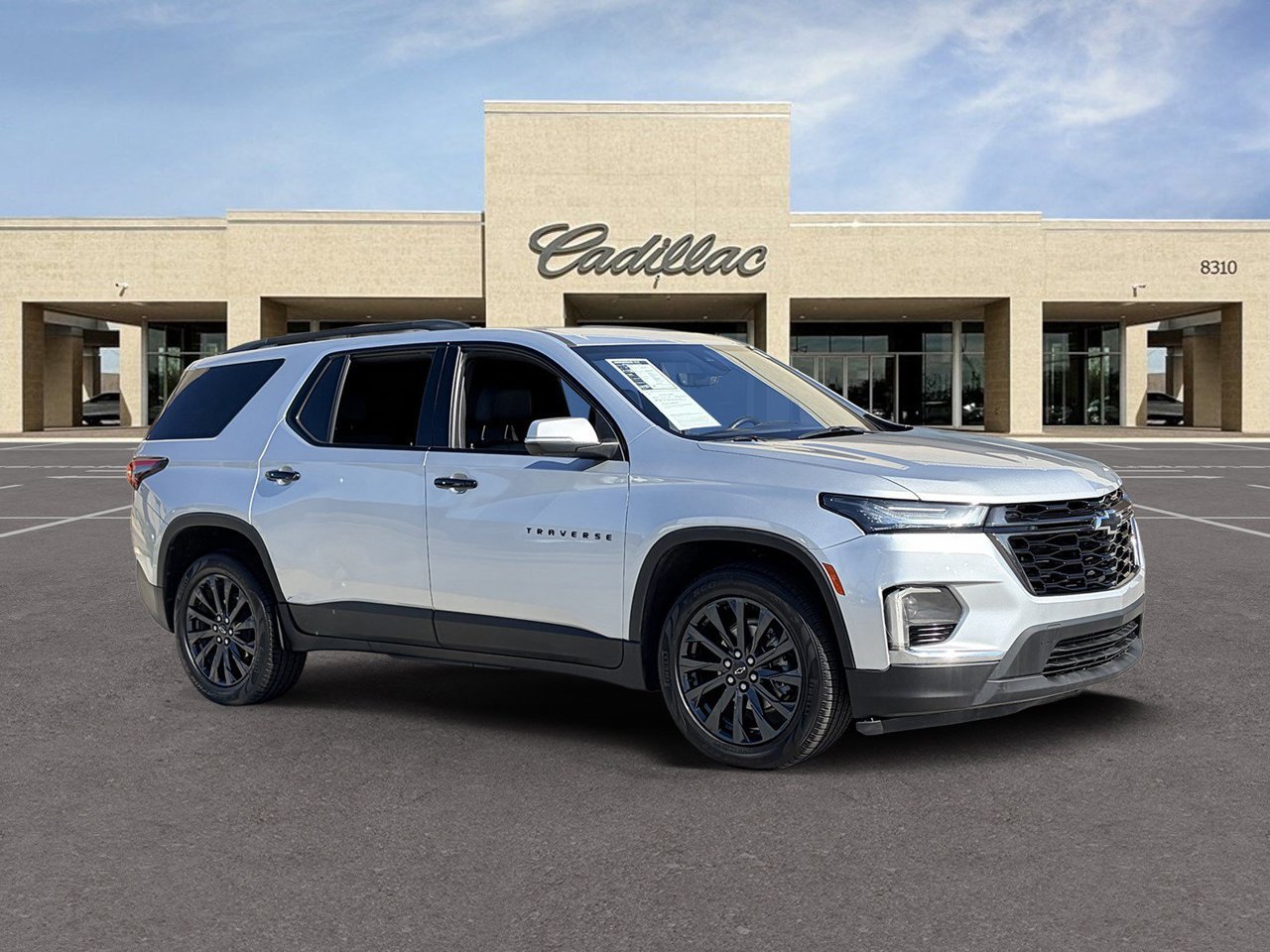 Used 2022 Chevrolet Traverse RS FWD image 3