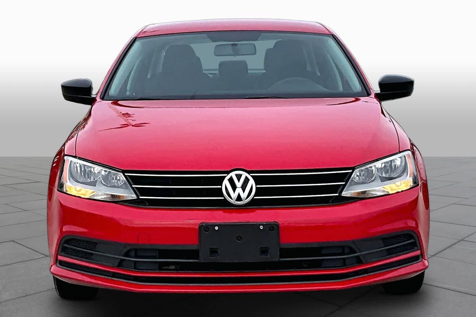 Used 2015 Volkswagen Jetta SE FWD image 3