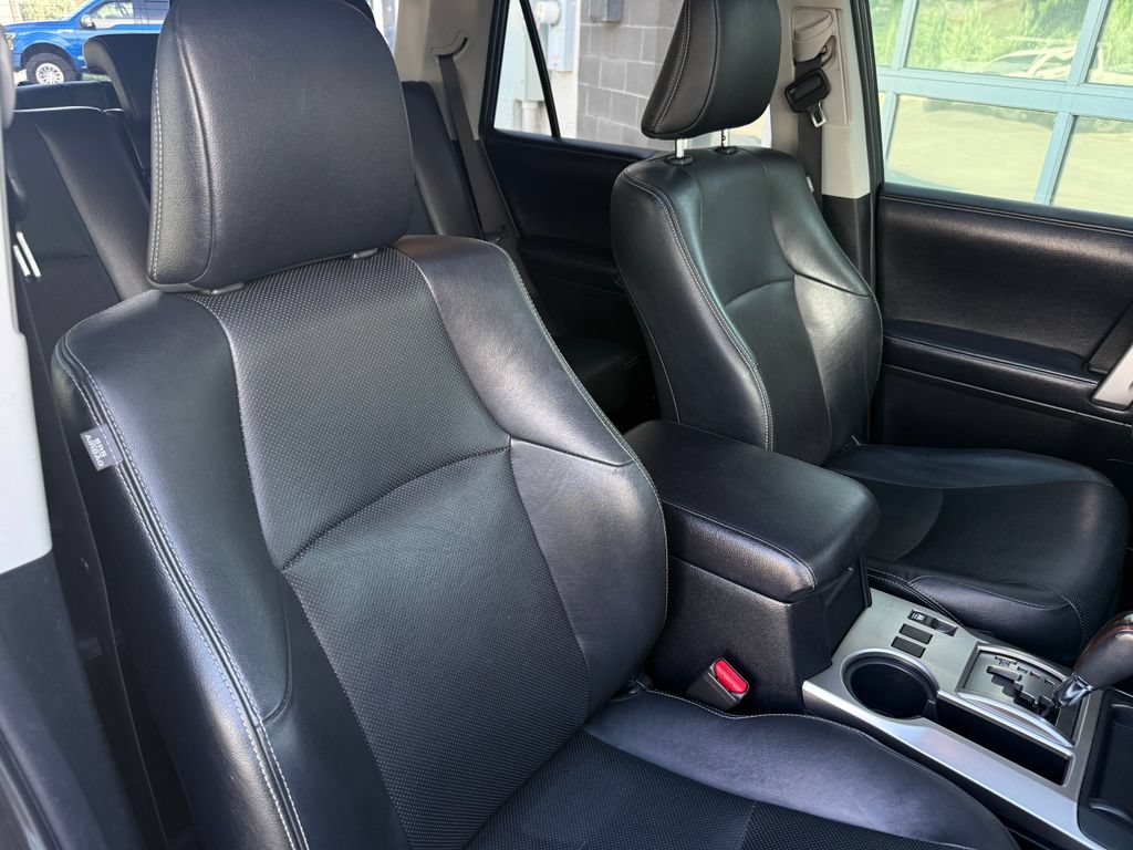 Used 2019 Toyota 4Runner Limited AWD/4WD image 49