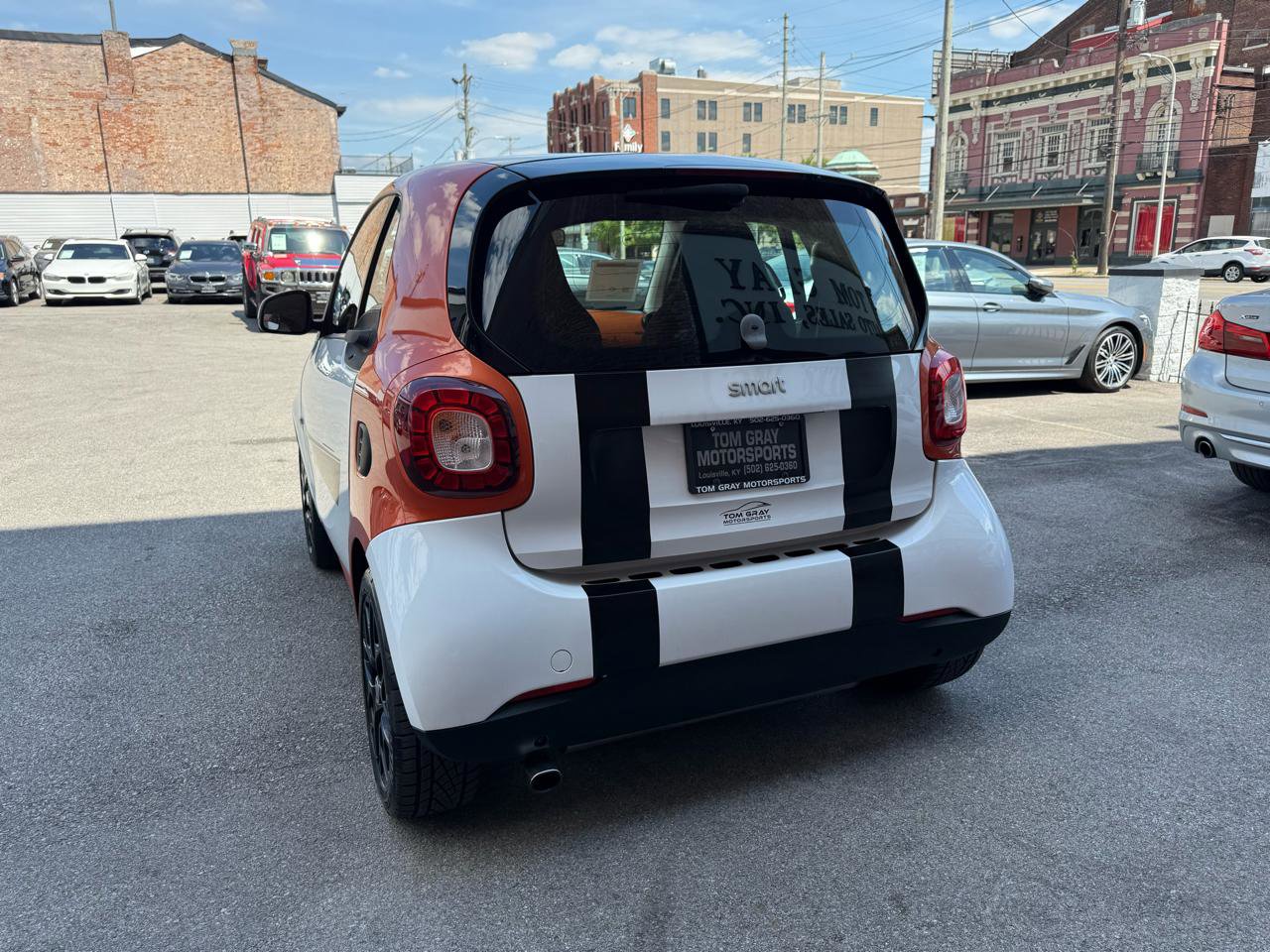Used 2016 smart fortwo passion RWD image 4
