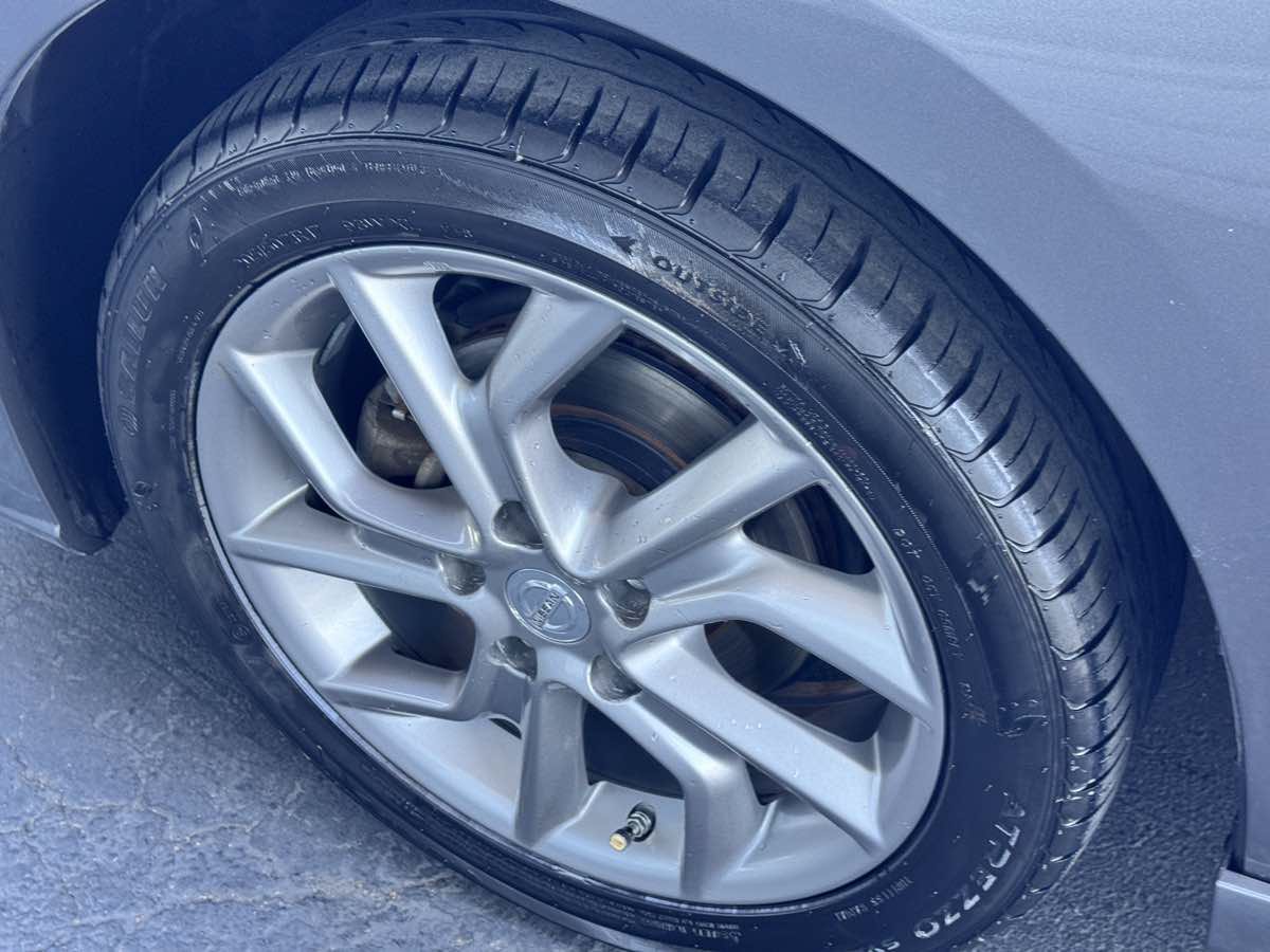 Used 2015 Nissan Sentra SR FWD image 21