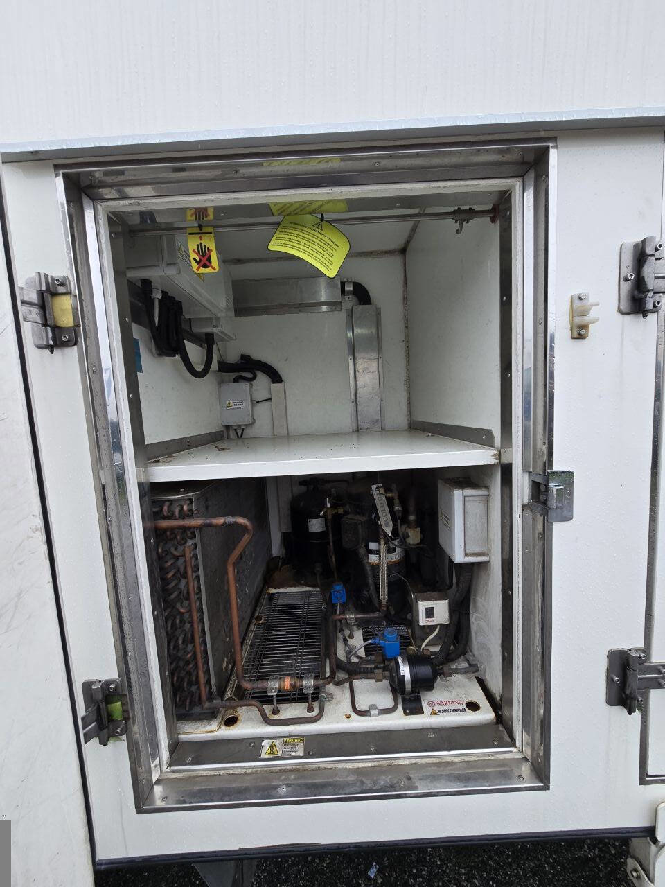 Used 2019 Ford E-450 and Econoline 450 Super Duty w/ Power Windows & Locks Group image 8