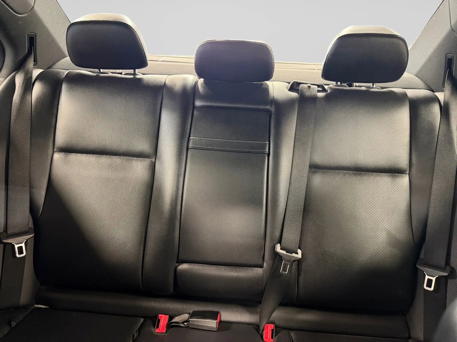 Used 2014 Mercedes-Benz C 300 C 300 4MATIC Sport Sedan 4D image 22