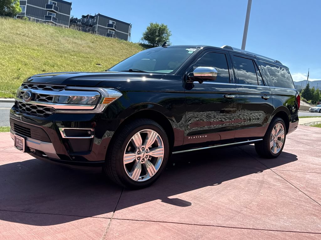 Used 2024 Ford Expedition Max Platinum AWD/4WD image 4