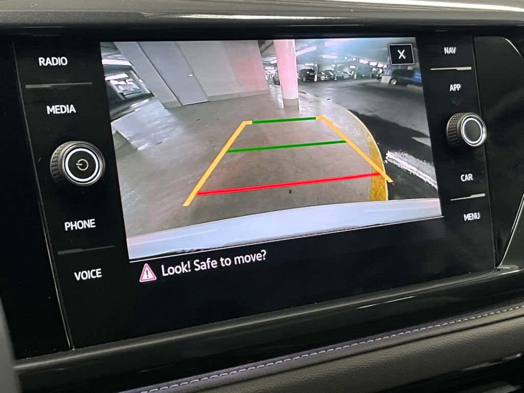 Used 2022 Volkswagen Taos SEL w/ Panoramic Sunroof Package AWD/4WD image 29