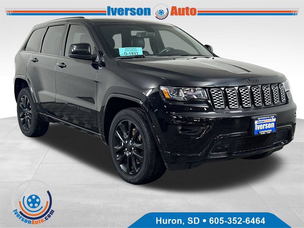 Used 2022 Jeep Grand Cherokee Laredo X AWD/4WD image 1