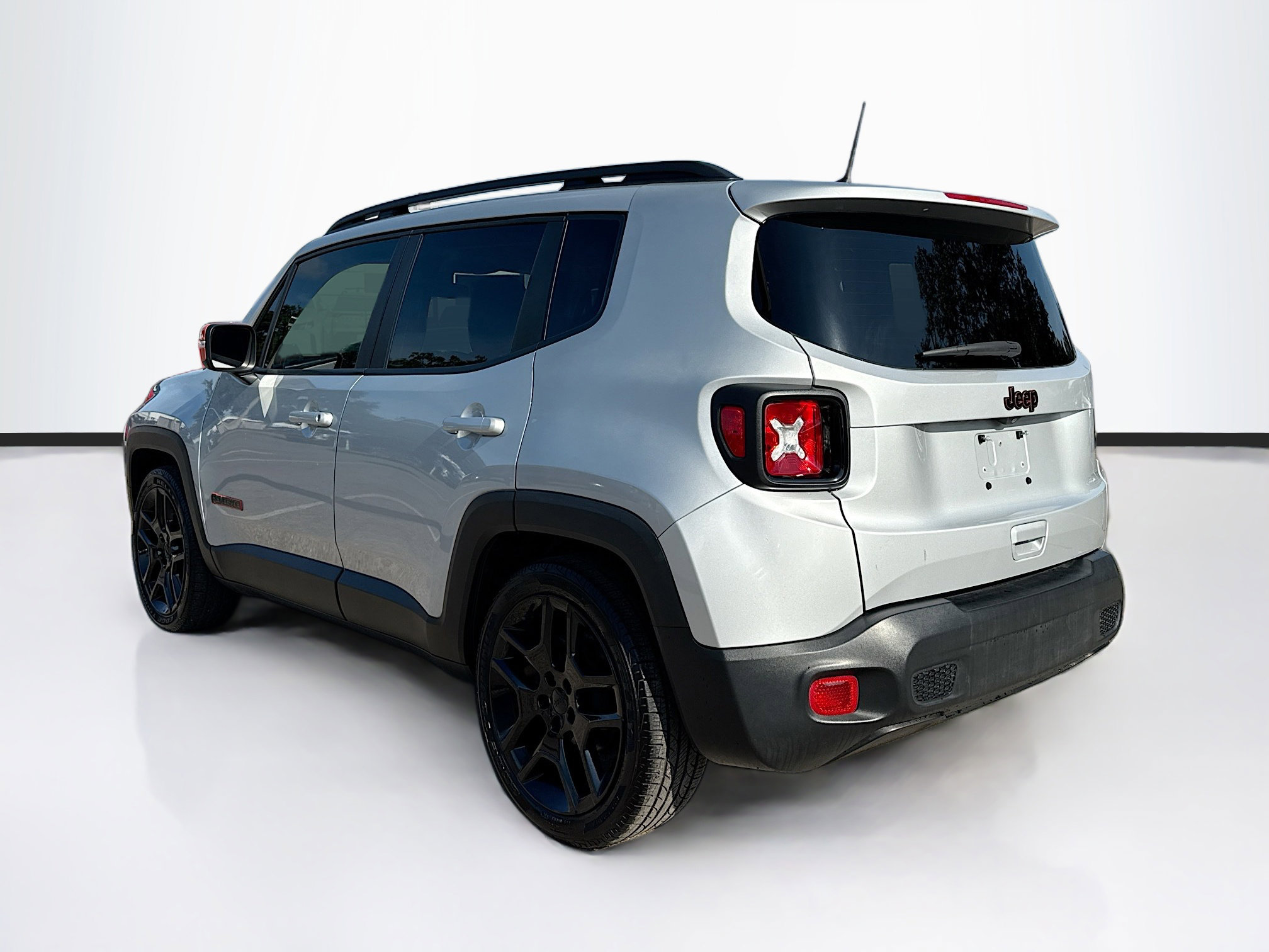 Used 2020 Jeep Renegade Latitude image 5