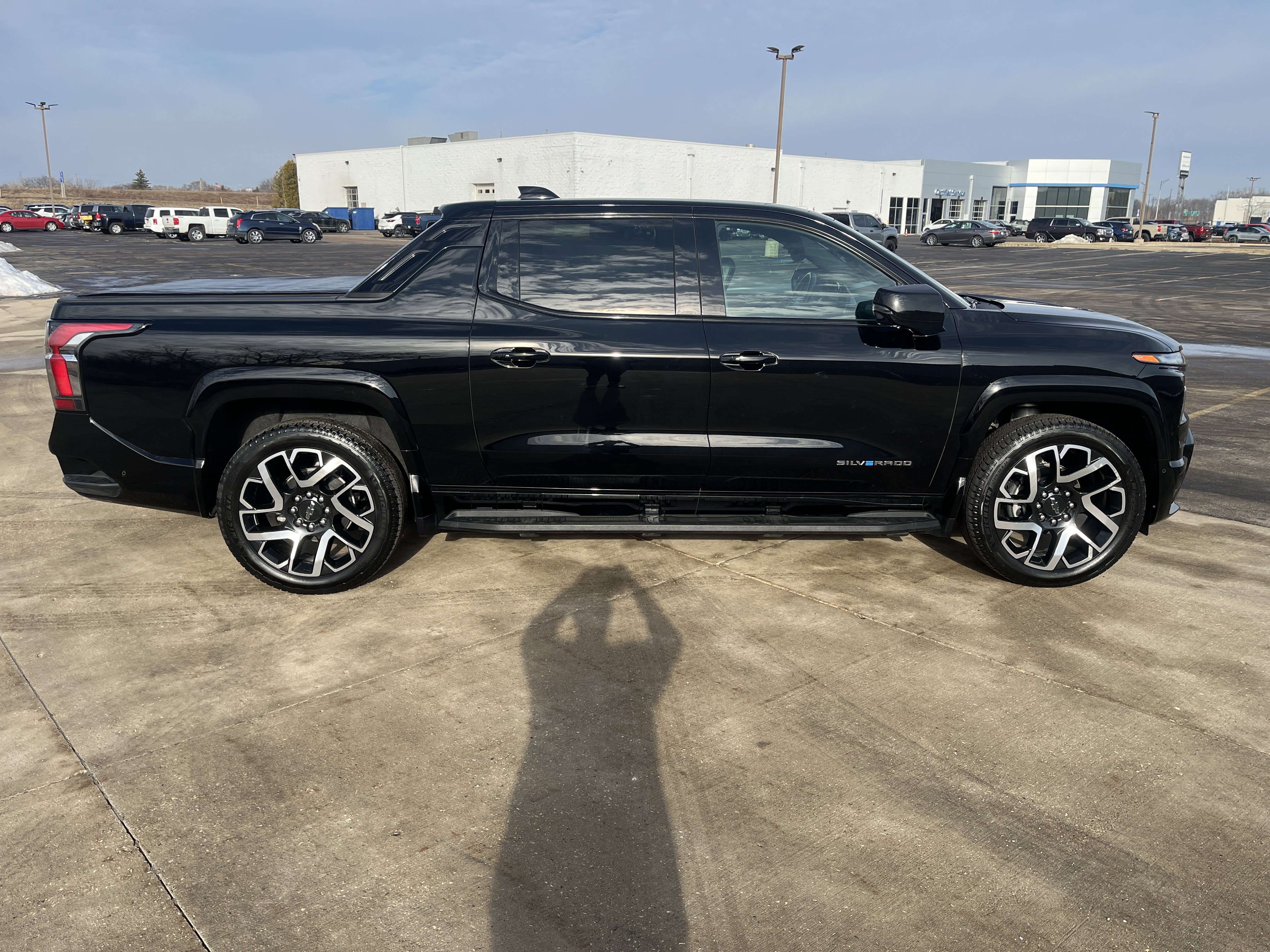 Used 2024 Chevrolet Silverado EV RST image 7