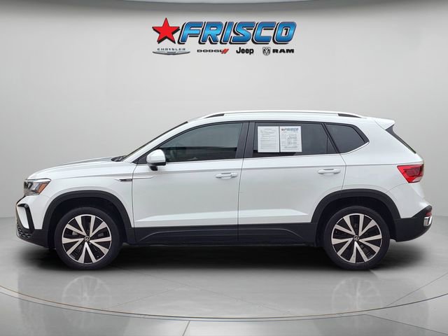 Used 2023 Volkswagen Taos SE FWD image 4