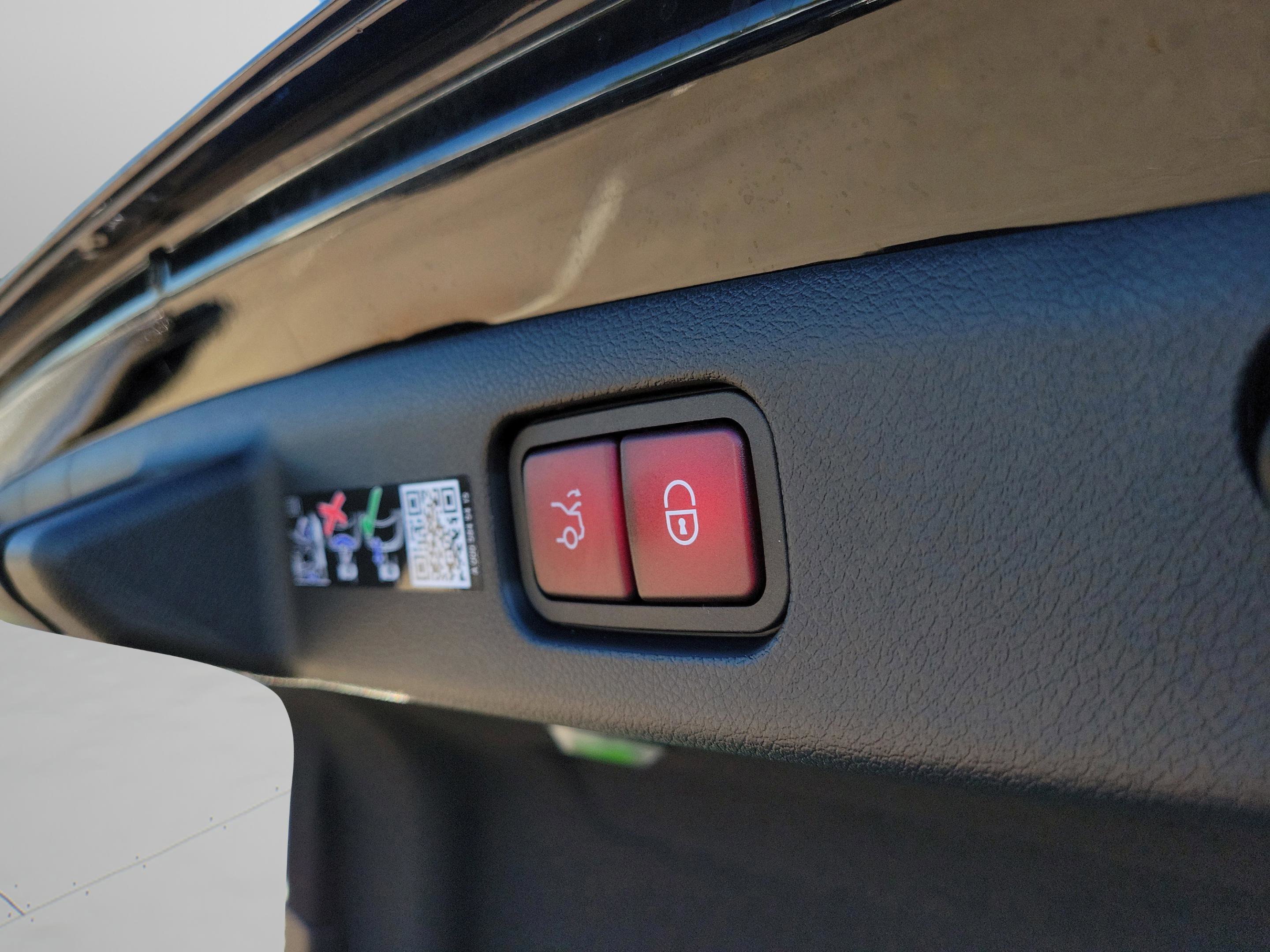 New 2026 Mercedes-Benz E 350 Sedan image 9