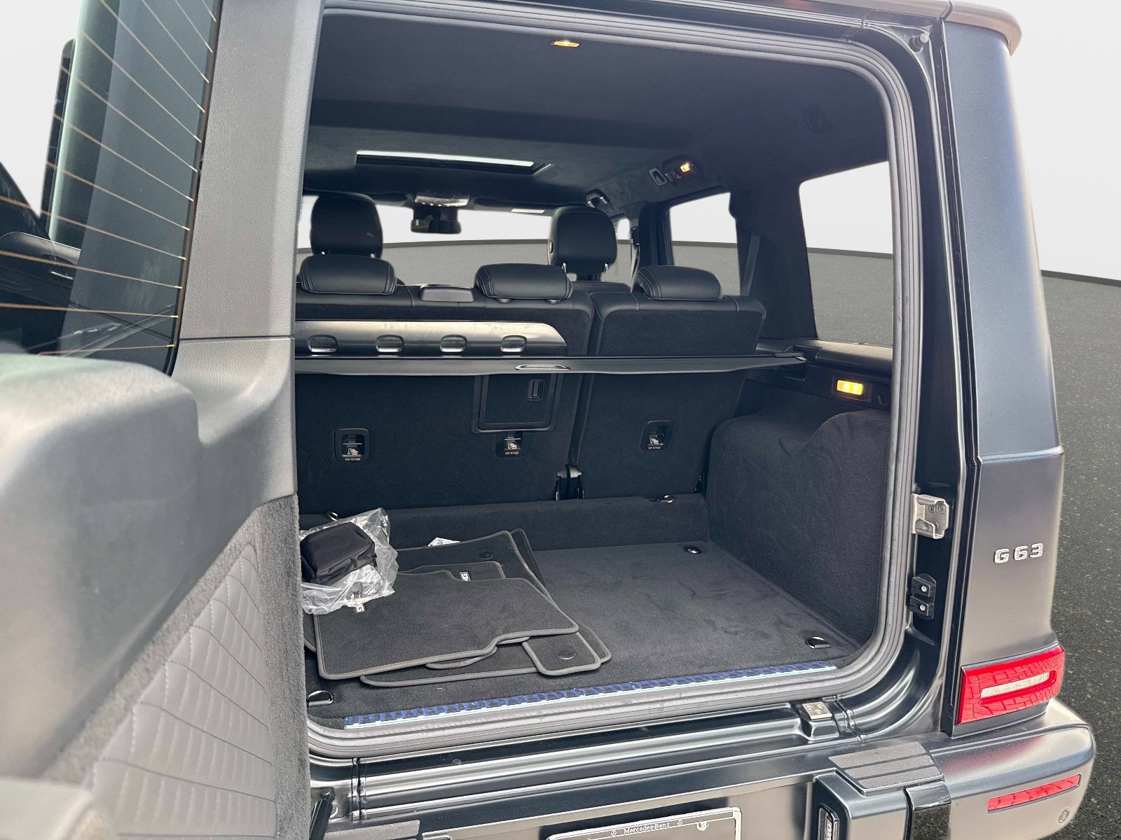 Certified 2022 Mercedes-Benz G 63 AMG 4MATIC image 9