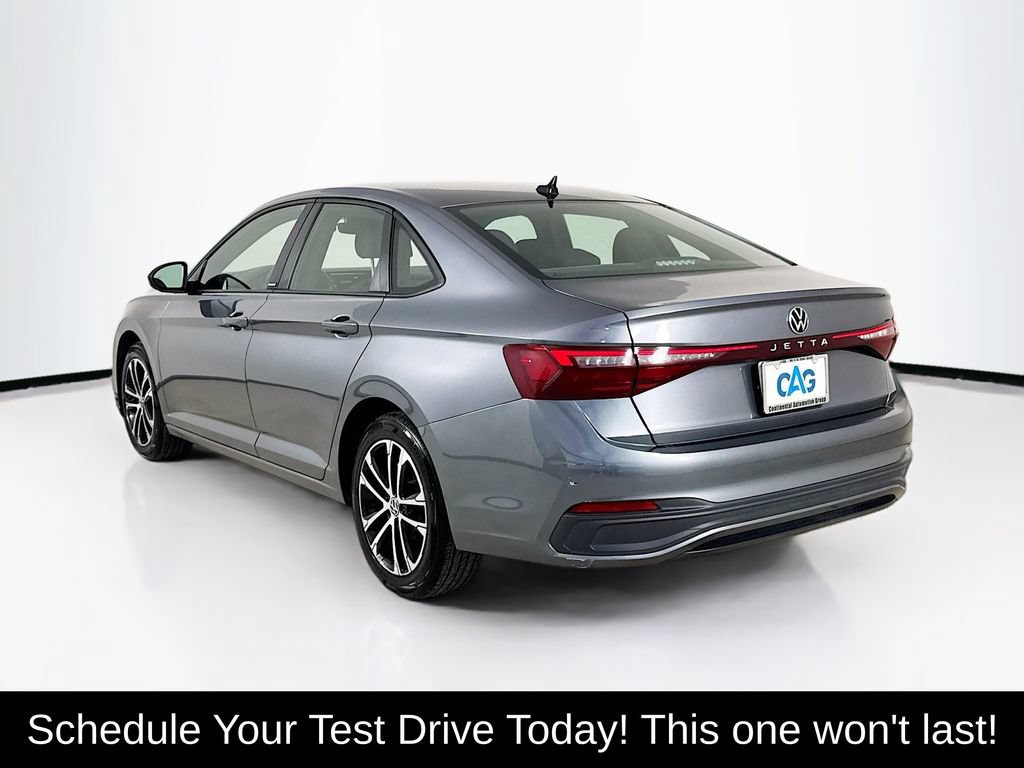 Used 2025 Volkswagen Jetta Sport FWD image 5