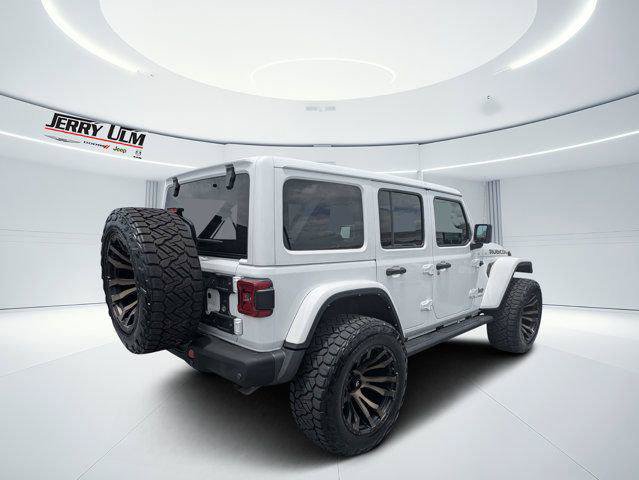 Used 2022 Jeep Wrangler Unlimited Rubicon AWD/4WD image 3