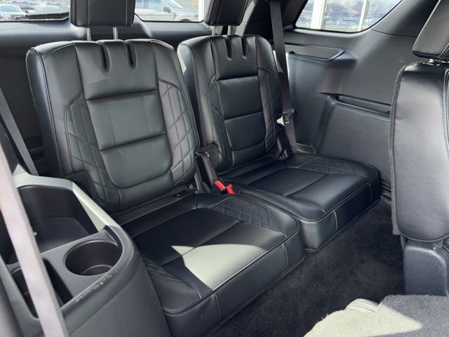 Used 2017 Ford Explorer Platinum AWD/4WD image 13