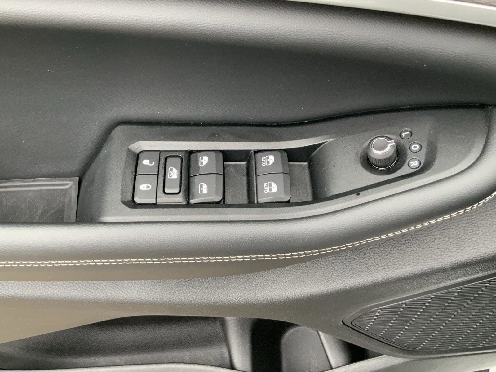 Used 2023 Jeep Grand Cherokee L Limited image 27