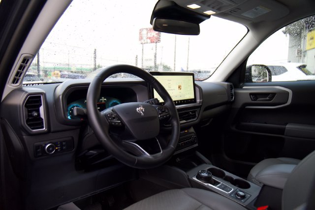 Used 2025 Ford Bronco Sport Badlands w/ Badlands Tech Package AWD/4WD image 12