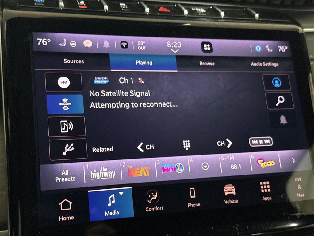 Used 2025 Jeep Grand Cherokee Limited 4xe image 14