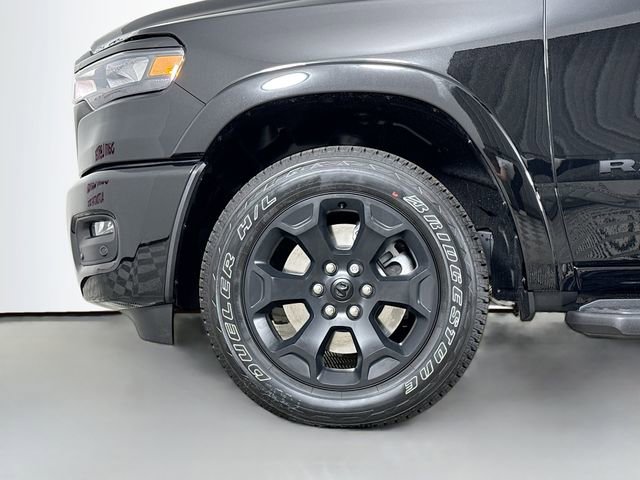 New 2026 RAM 1500 4x4 Crew Cab image 29