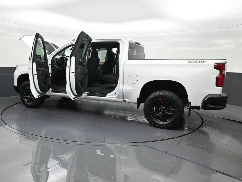 Used 2024 Chevrolet Silverado 1500 LT Trail Boss AWD/4WD image 34