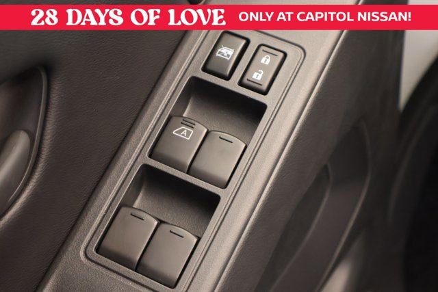 New 2025 Nissan Frontier S image 10