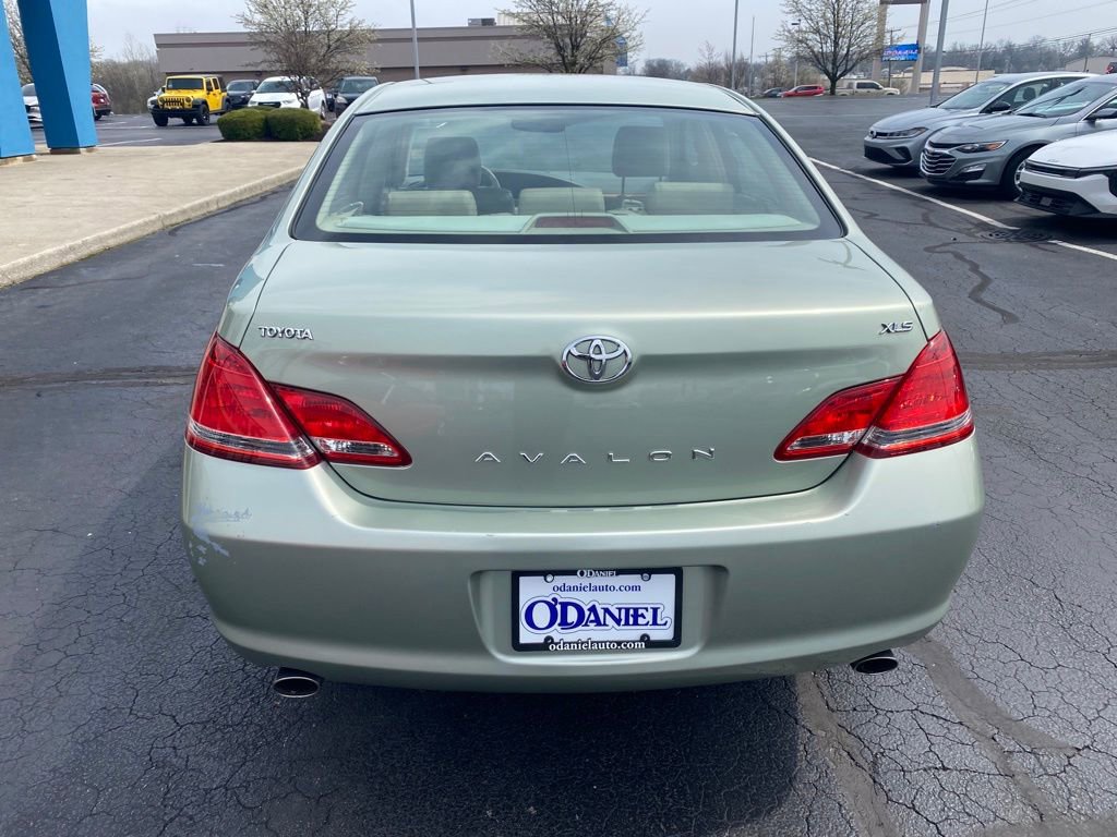 Used 2006 Toyota Avalon XLS image 5