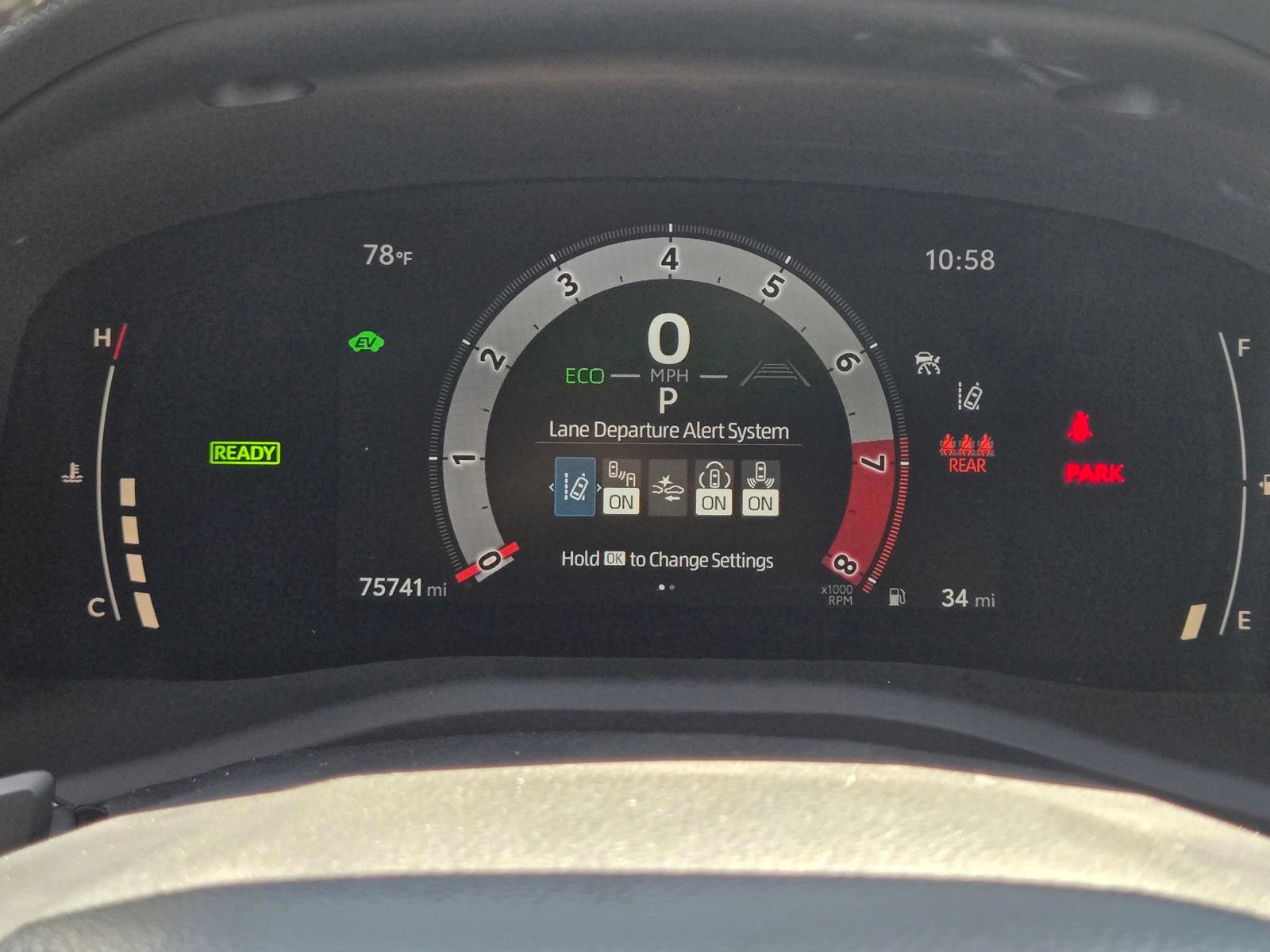 Used 2025 Toyota Camry SE FWD image 19