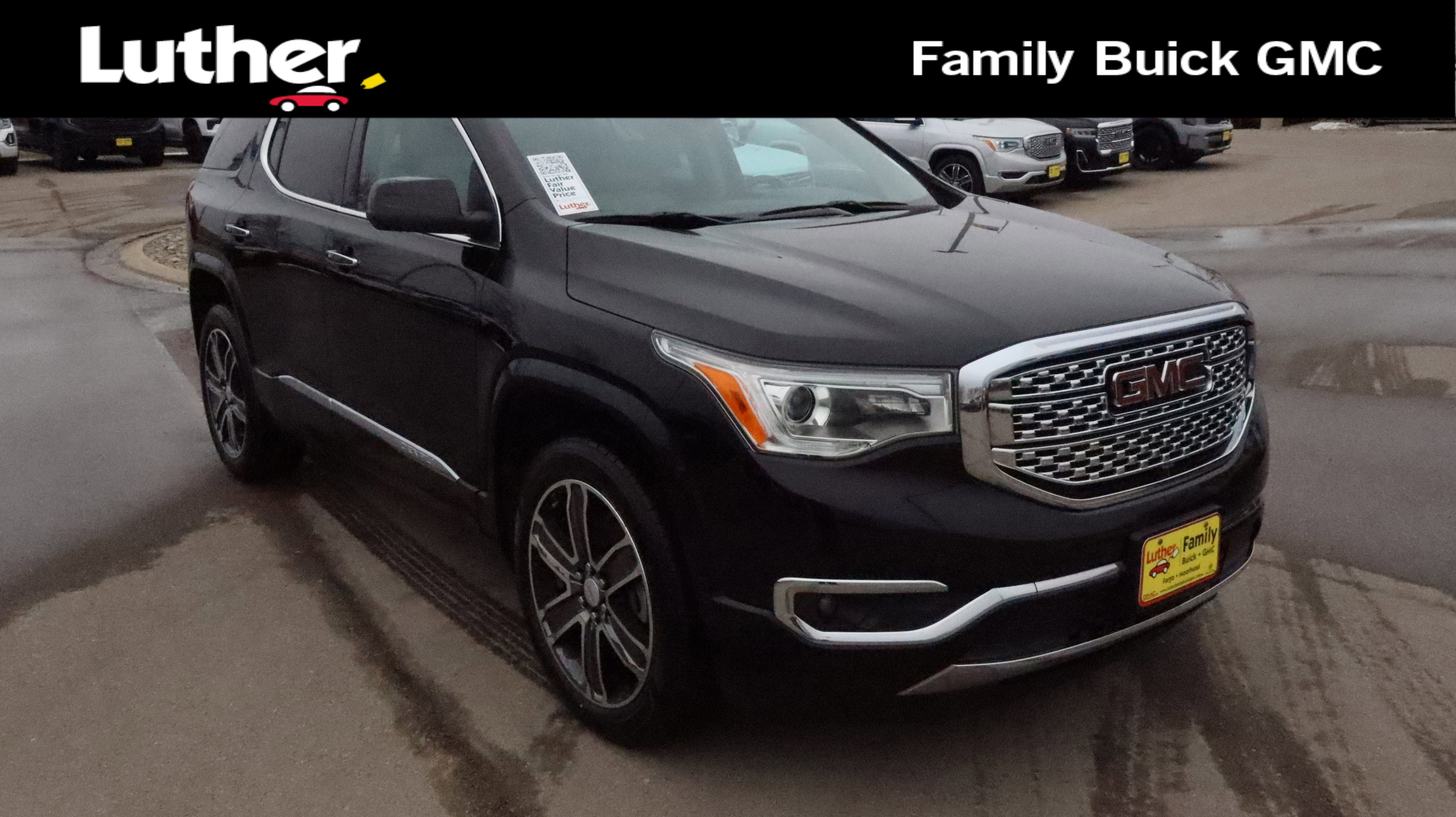 Used 2018 GMC Acadia Denali w/ Technology Package AWD/4WD image 1
