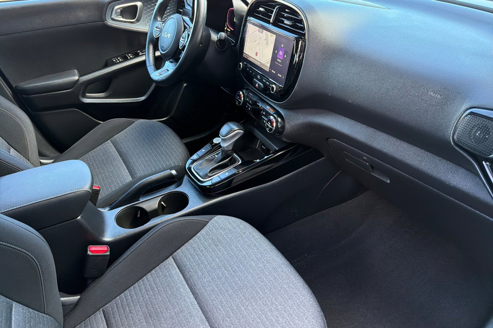 Used 2023 Kia Soul EX image 16