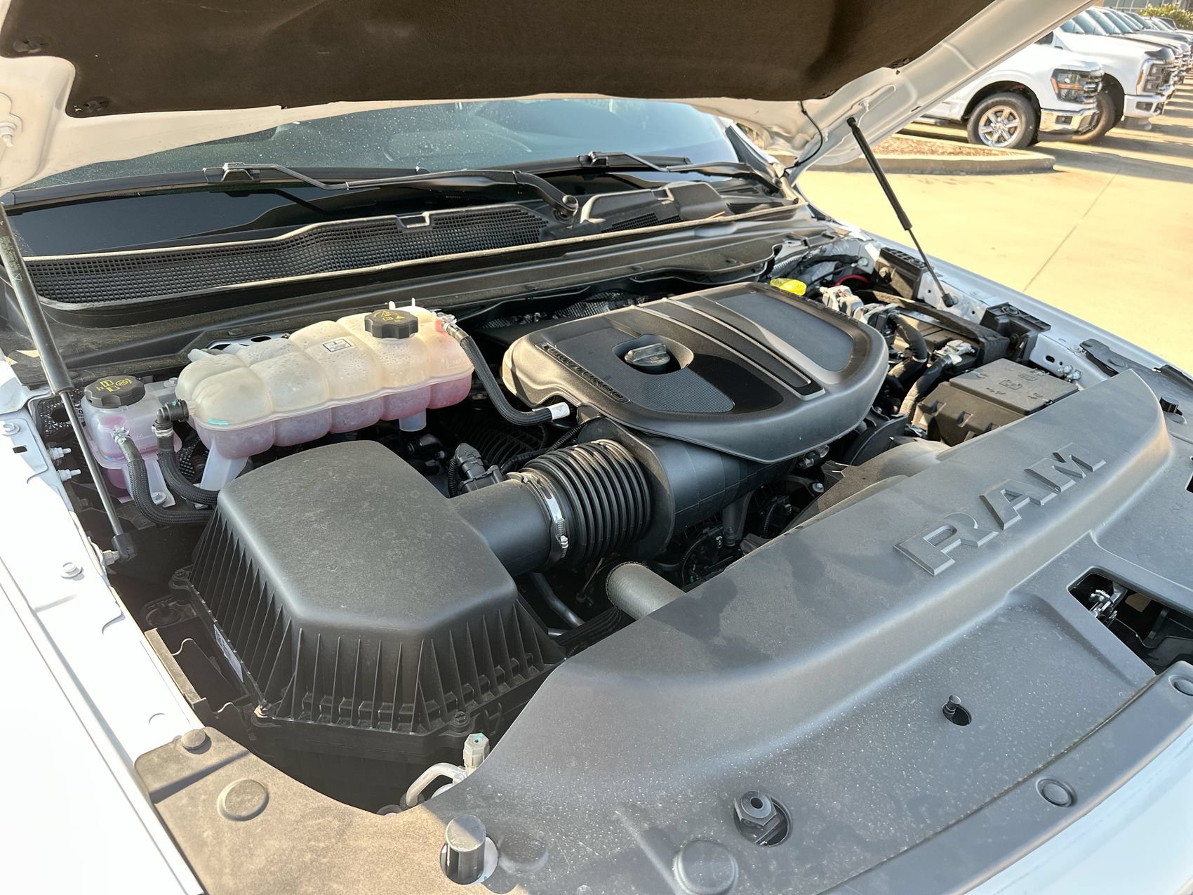 Used 2025 RAM 1500 Lone Star AWD/4WD image 24