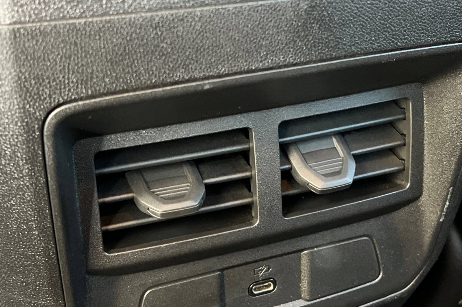 Used 2026 GMC Canyon Elevation RWD image 16