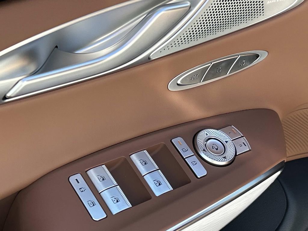 New 2026 Genesis GV70 2.5T Advanced image 17