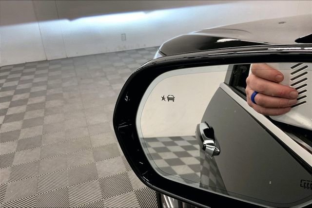 Used 2025 Buick Enclave Avenir w/ Trailering Package, 5000 lbs. image 29