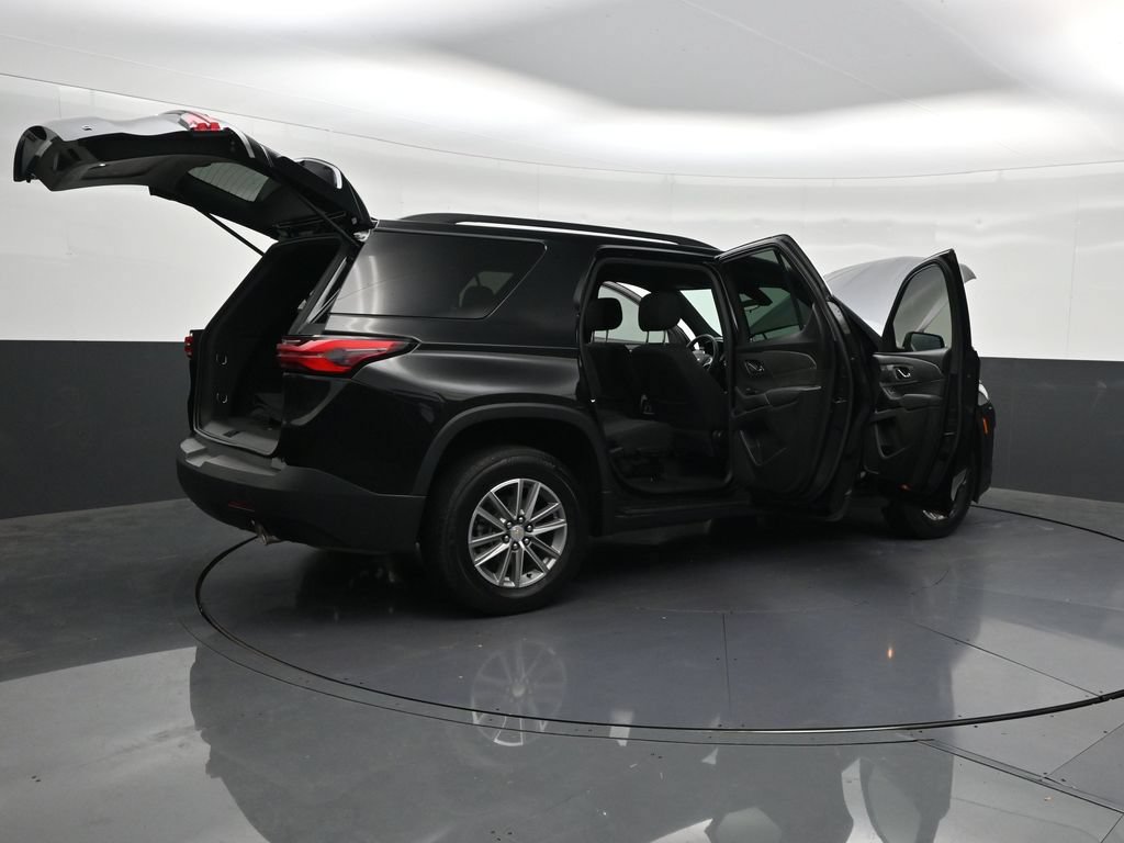 Used 2024 Chevrolet Traverse LT FWD image 33