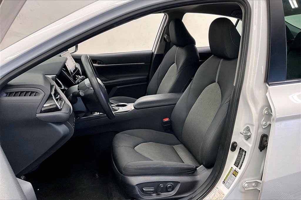 Used 2024 Toyota Camry LE image 21