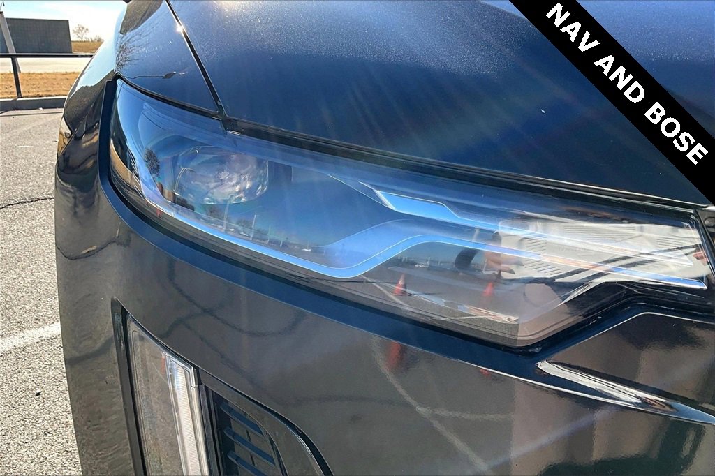 Used 2023 Cadillac XT6 Premium Luxury image 32