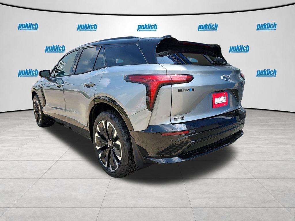New 2026 Chevrolet Blazer EV RS AWD/4WD image 3