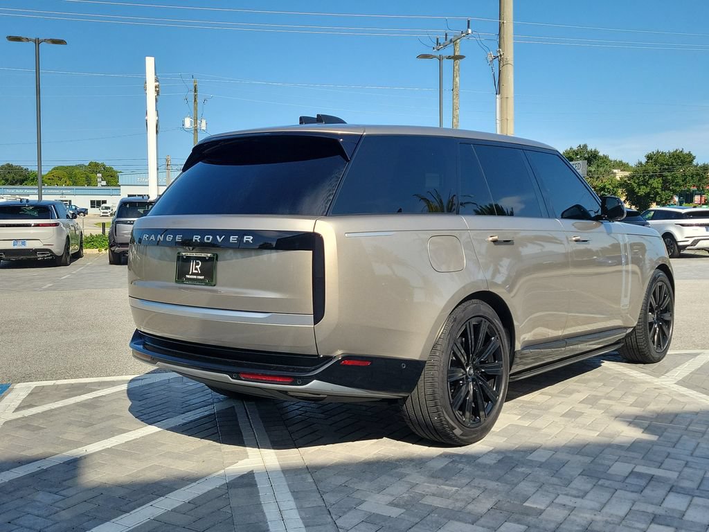 Certified 2024 Land Rover Range Rover Autobiography AWD/4WD image 5