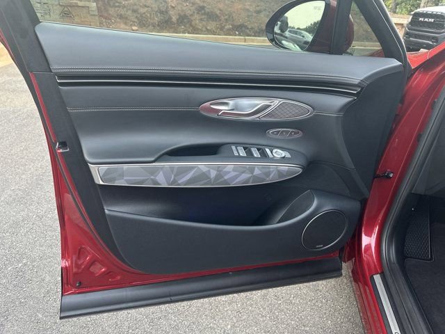 Used 2025 Genesis GV70 3.5T Sport w/ Sport Advanced Package image 11