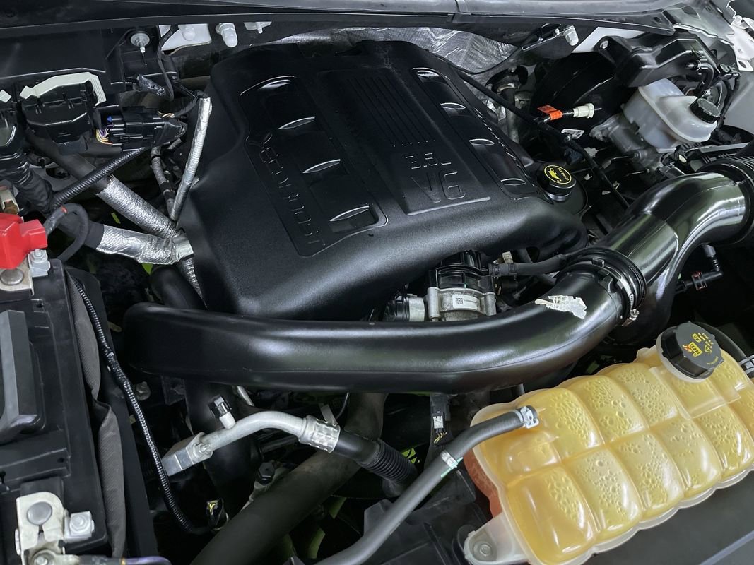 Used 2016 Ford F150 Platinum w/ Equipment Group 701A Luxury image 31