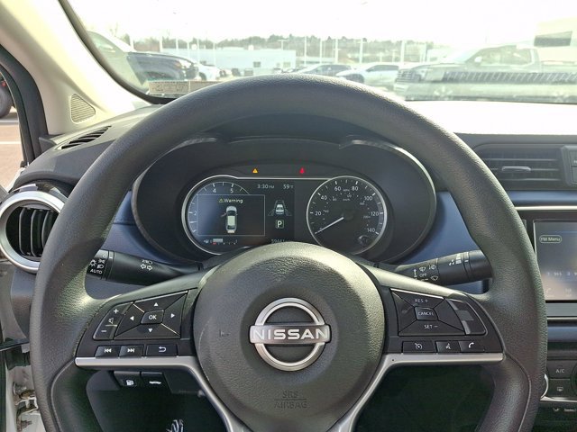 Used 2023 Nissan Versa SV image 18