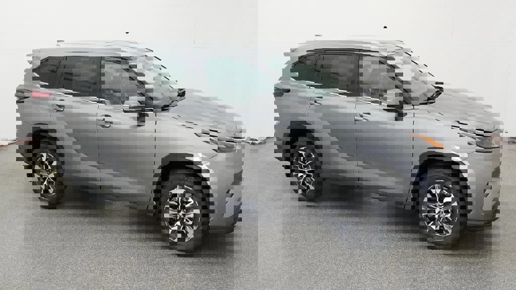 New 2026 Toyota Highlander XLE image 45