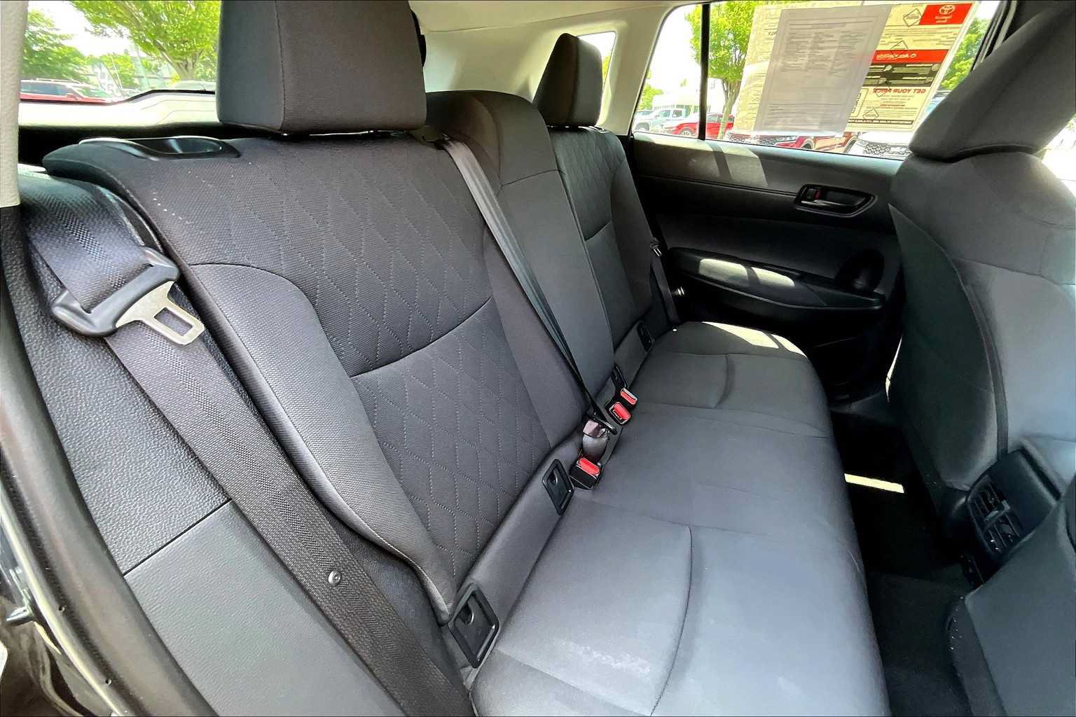 Used 2022 Toyota Corolla Cross LE FWD image 19