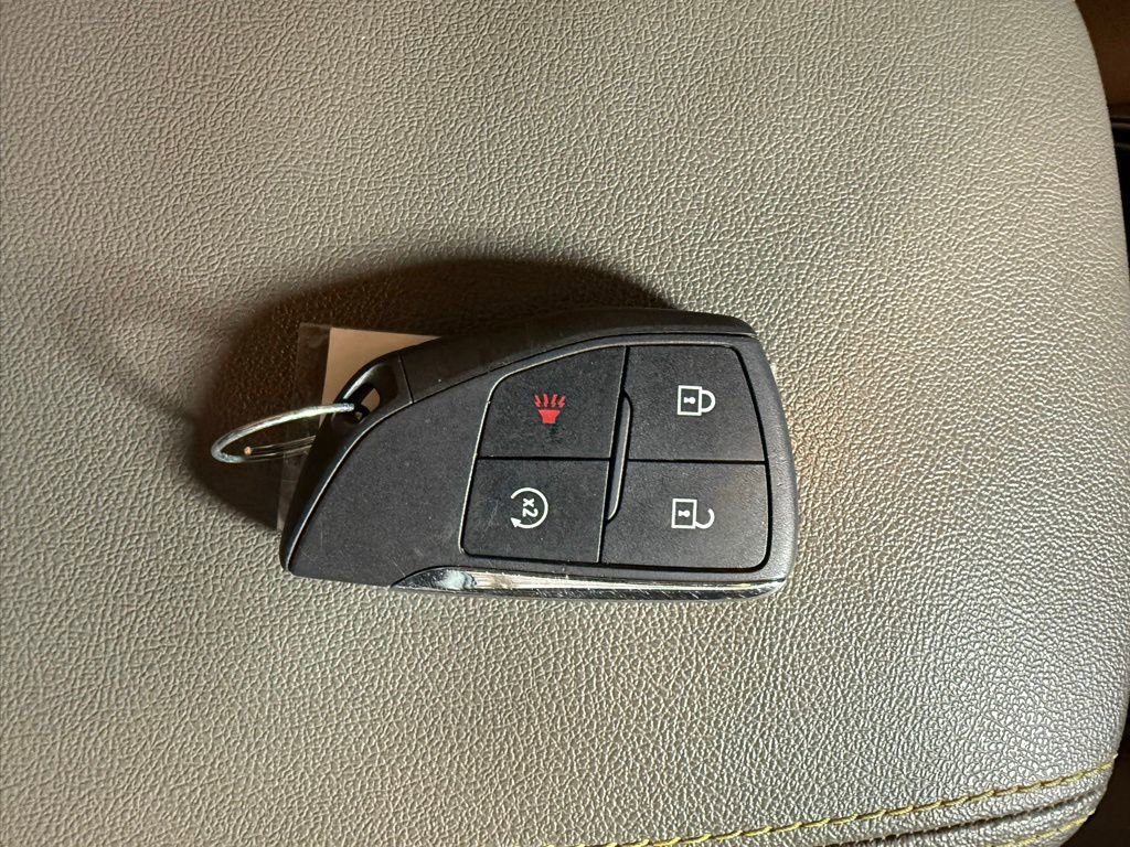 Used 2024 Chevrolet Colorado ZR2 w/ Technology Package image 23