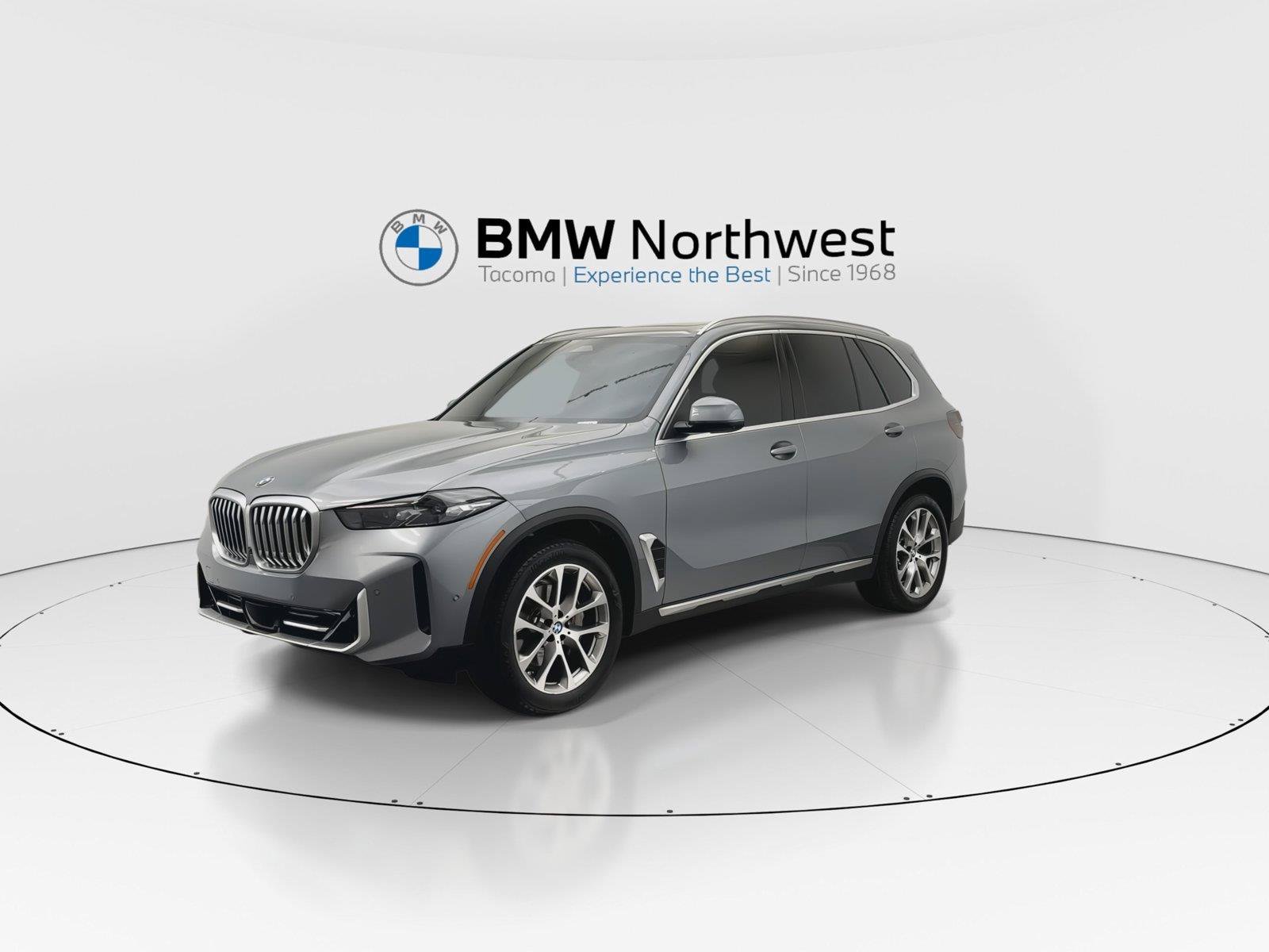 Used 2024 BMW X5 xDrive40i w/ Parking Assistance Package AWD/4WD image 9