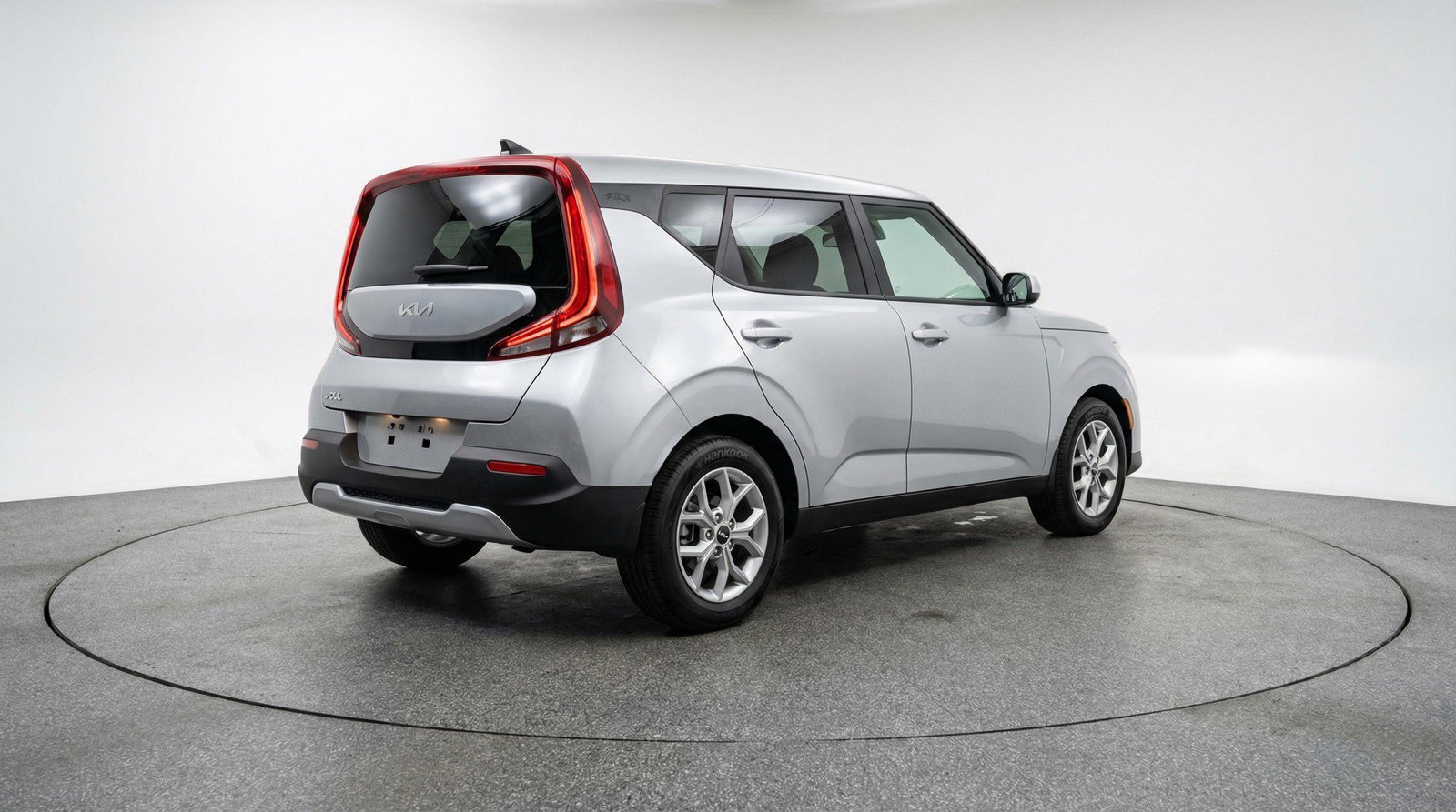 Used 2025 Kia Soul LX w/ LX Technology Package image 9