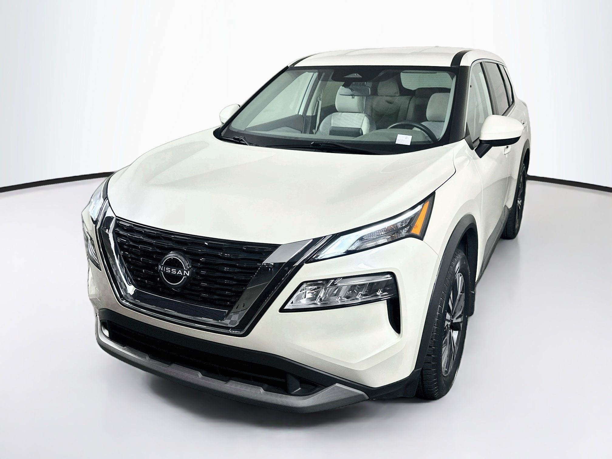 Used 2023 Nissan Rogue SV FWD image 3
