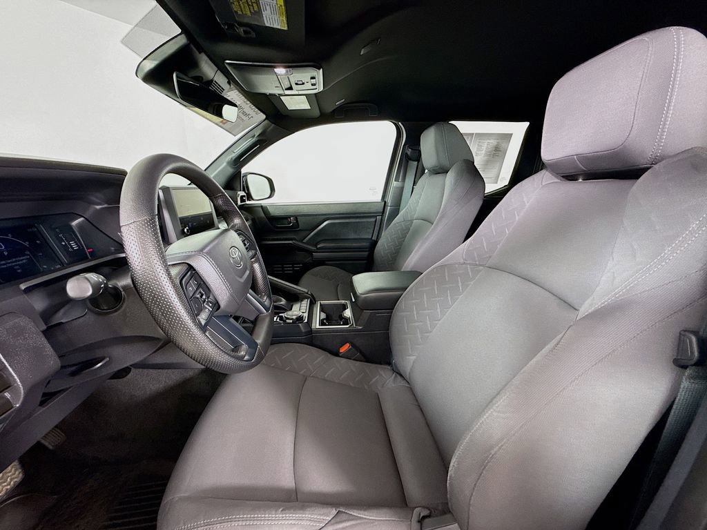 Certified 2024 Toyota Tacoma SR5 AWD/4WD image 23