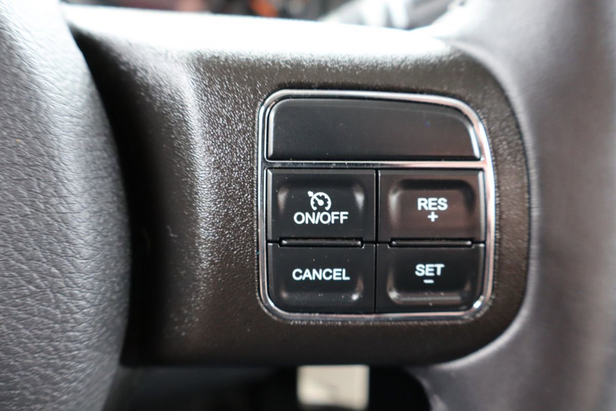 Used 2016 Jeep Patriot High Altitude image 30