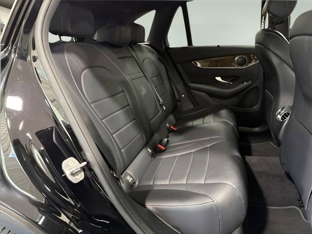 Used 2016 Mercedes-Benz GLC 300 image 29